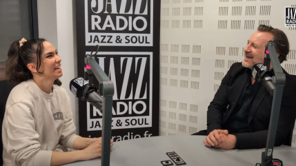 Thaïs Lona se confie sur son rapport à la musique : "On ne fait absolument rien seul" Thaïs Lona se confie sur son rapport à la musique : "On ne fait absolument rien seul"