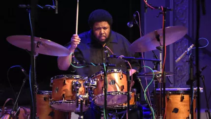 Tyshawn Sorey : lauréat du Pulitzer de la musique 2024 Tyshawn Sorey : lauréat du Pulitzer de la musique 2024