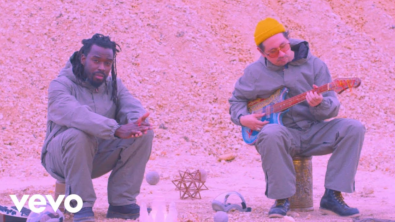 Black Pumas nous disent "Hello"