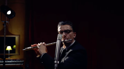 Jî Drû envoie "A Sign Of The Devil"